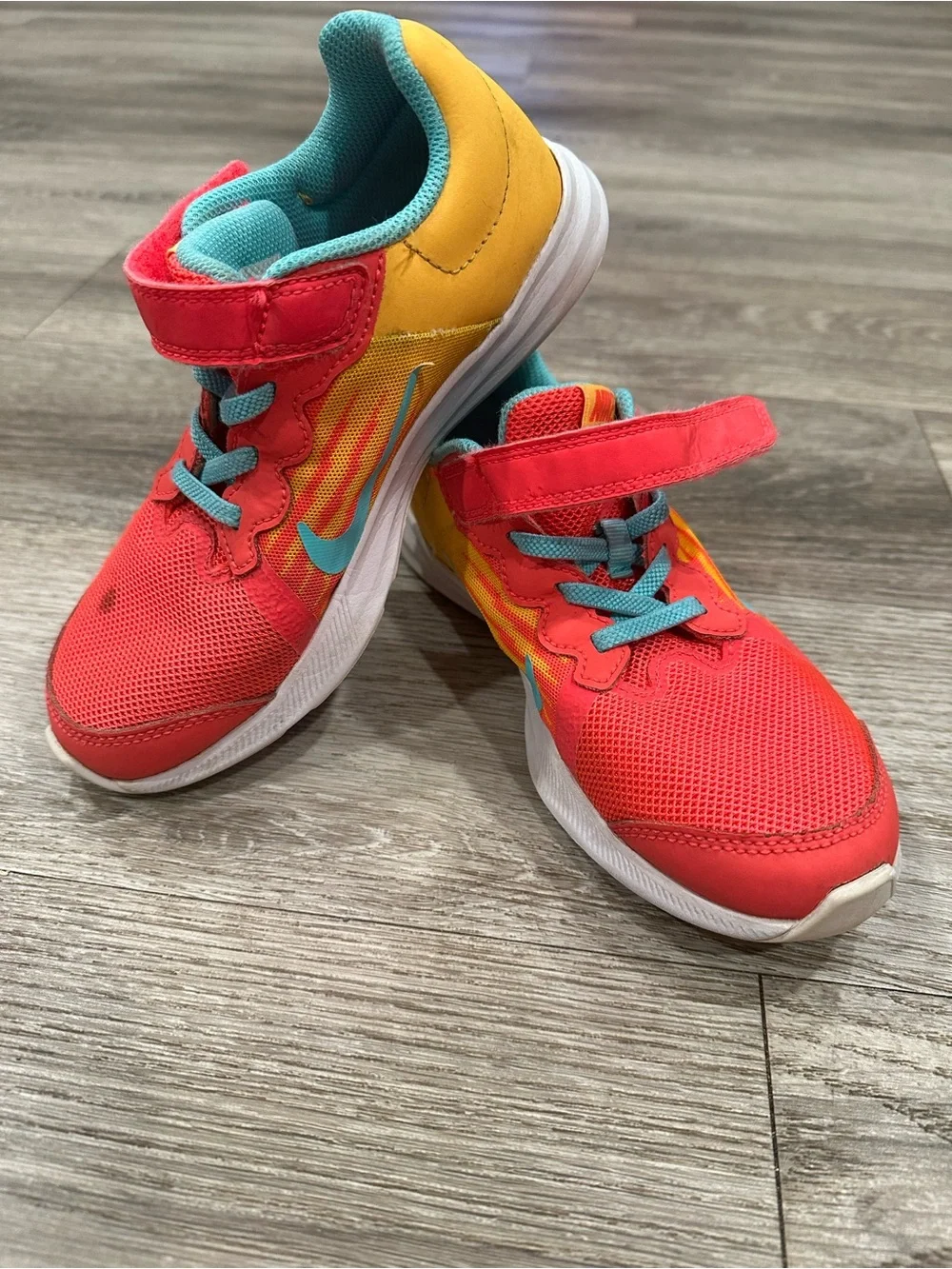 Downshifter 8 Nike Kids Red & Teal Lightweight Athletic Sneakers